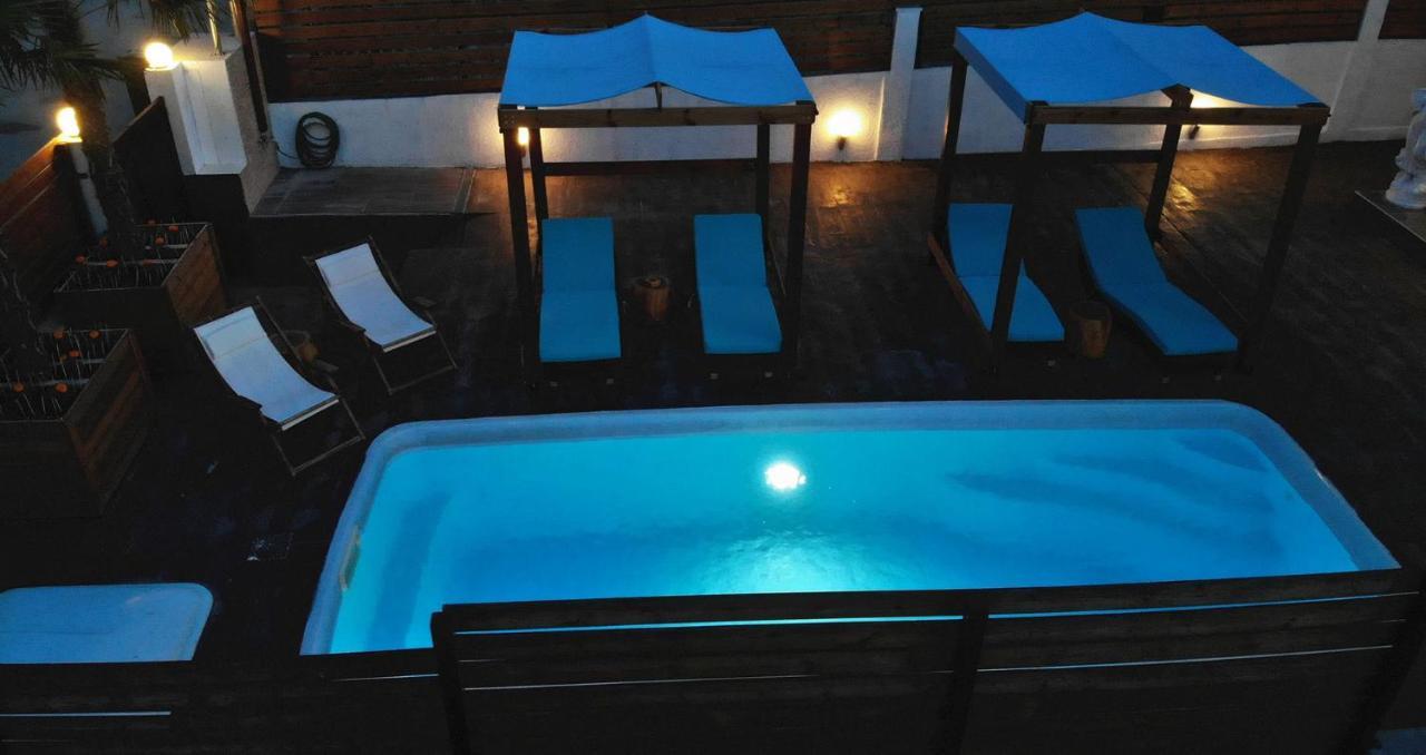 Villa Azzuro Ground Floor *